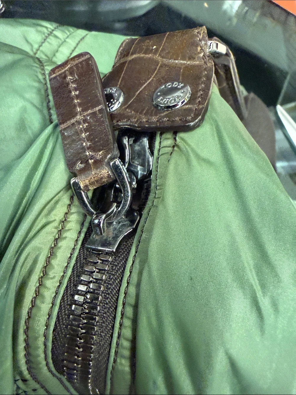 Tods olive zip